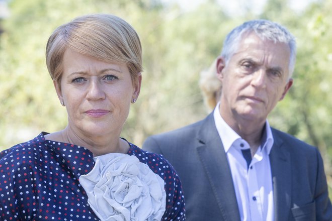 Aleksandra Pivec in Tomaž Gantar v dosedanjih izjavah nista bila enotna glede pooblastil v koalicijskih usklajevanjih in glede mesta podpredsednika vlade. FOTO: Voranc Vogel/Delo