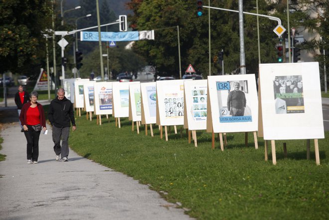 Na lokalnih volitvah 18. novembra bodo volivci na listah za občinski svet lahko izbirali med več znanimi obrazi. FOTO: Mavric Pivk/Delo