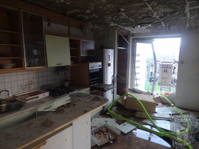 Šest stanovanj je popolnoma uničenih. FOTO: GB Maribor&nbsp;