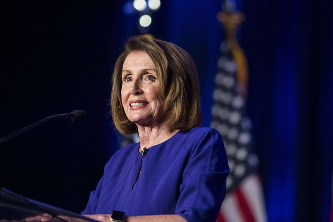 Nancy Pelosi med nagovorom po objavi volilnih rezultatov. FOTO Afp