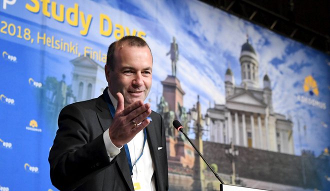 Manfred Weber je vedno pozoren, da Madžarska ne bi postala preveč osamljena. Foto: Lehtikuva Reuters