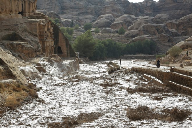 Iz Petre so evakuirali skoraj 4000 turistov. FOTO: Afp