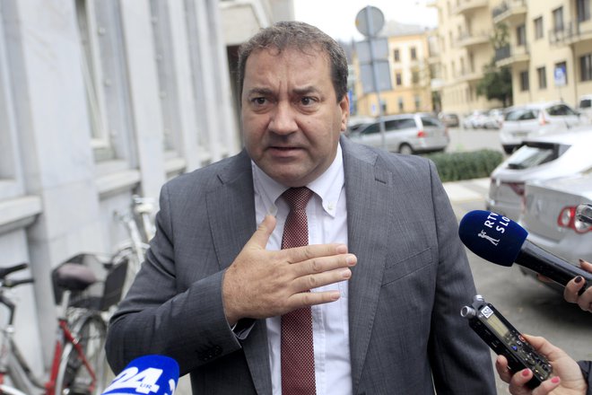 Minister Marko Bandelli pravi, da je zelo na tleh in da si tega ni zaslužil. FOTO: Roman Šipić/Delo