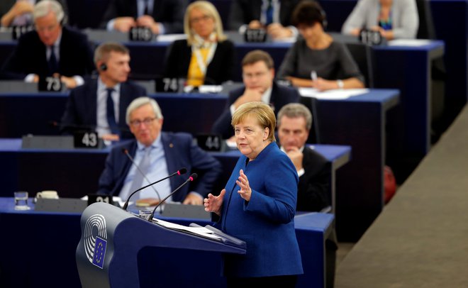Nemška kanclerka Angela Merkel je predstavila svoje vizijo in predloge za prihodnost EU. FOTO: Vincent Kessler/Reuters
