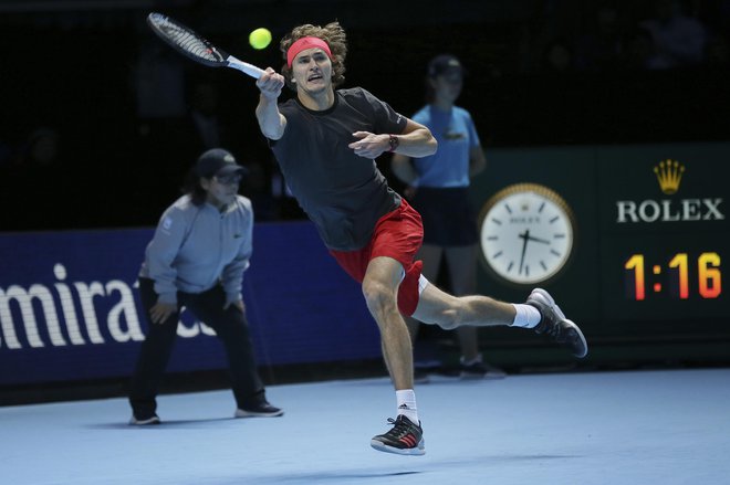 Aleksander Zverev je lani debitiral na mastersu, letos pa se že prebil iz skupine. FOTO: AP