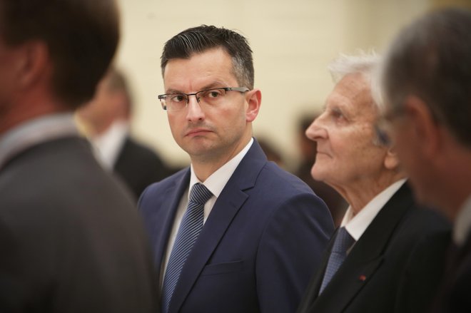 &raquo;Če bo vsak član vlade določal glavne silnice te vlade, ne bomo prišli daleč,&laquo; je premier poudaril po seji vlade. FOTO: Jure Eržen/Delo