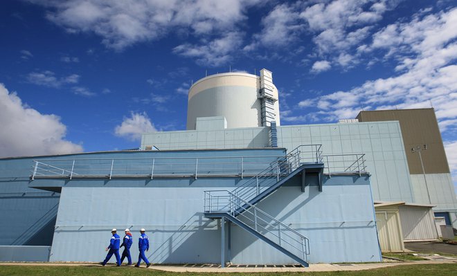 Slovenija, Krssko, 12.04.2012 - Jedrska elektrarna Krssko in tiskovka o remontu krsske jedrske elektrarne. Foto: Leon VIDIC/DELO