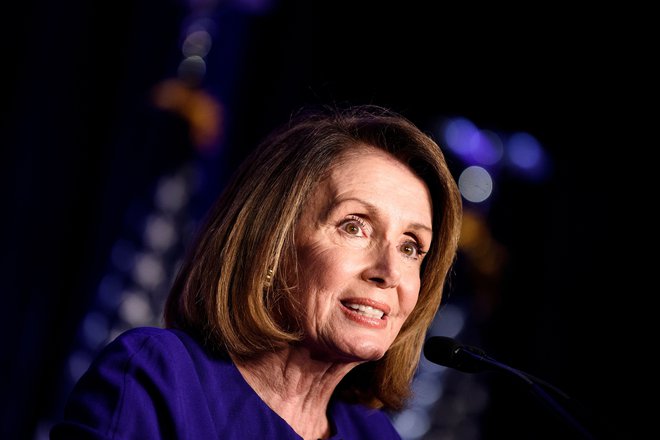 Prva demokratska poslanka Nancy Pelosi ne namerava privoliti v Trumpove zahteve po denarju za gradnjo zidu. FOTO: AFP