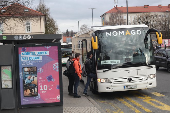 Frekventno postajališče Ljubljana Tobačna FOTO Mavric Pivk/Delo