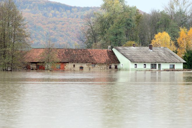 Ko bodo podatki natančni, bo treba kakšen občinski načrt spremeniti. FOTO:Tadej Regent/Delo