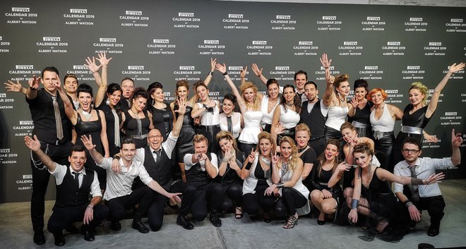 Perpetuum Jazzile na prestavitvi Pirellijevega koledarja. FOTO: Perpetuum Jazzile