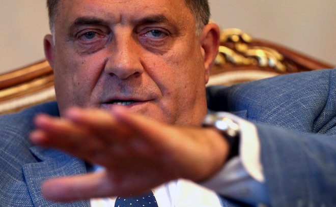 Predsedujoči predsedstvu BiH Milorad Dodik ne bo sodeloval v ničemer, kar bi lahko vodilo do članstva države v Natu. FOTO: Dado Ruvić/Reuters