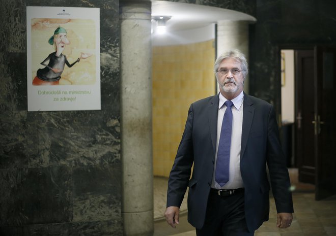 Šlo je za politični Trumanov šov, v katerega je bil namesto Jima Carreyja potegnjen spoštovani profesor Gregorič in bolni otroci kot statisti. FOTO: Blaž Samec