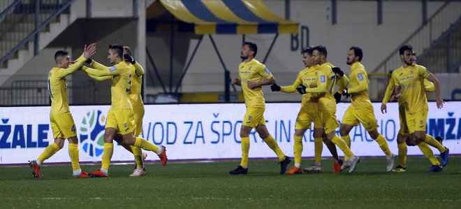 Domžalčani so jesenski del končali z zmago. FOTO: Blaž Samec/Delo