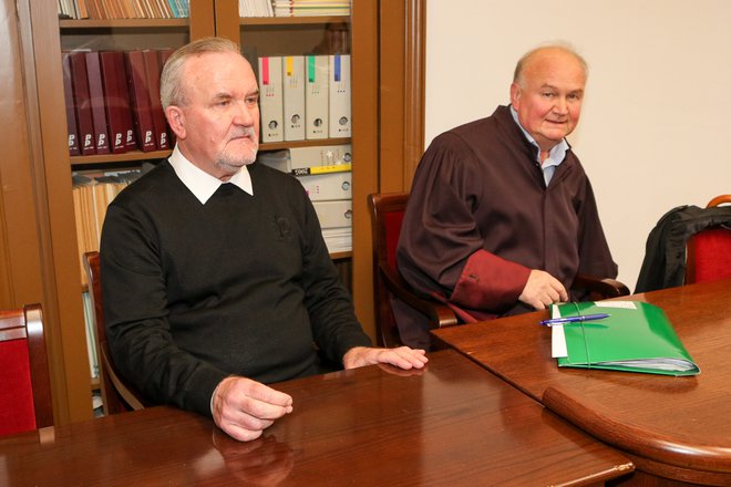 Peran Bošković (levo) in odvetnik Milan Krstić sta se pritožila na obsodilni del. FOTO: Marko Feist