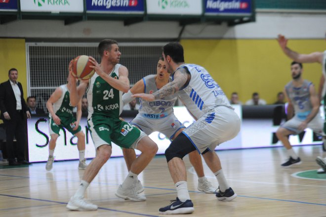 Luka Lapornik je izenačil na 88:88, nakar je Krka padla v črno luknjo.&nbsp;FOTO: ABA