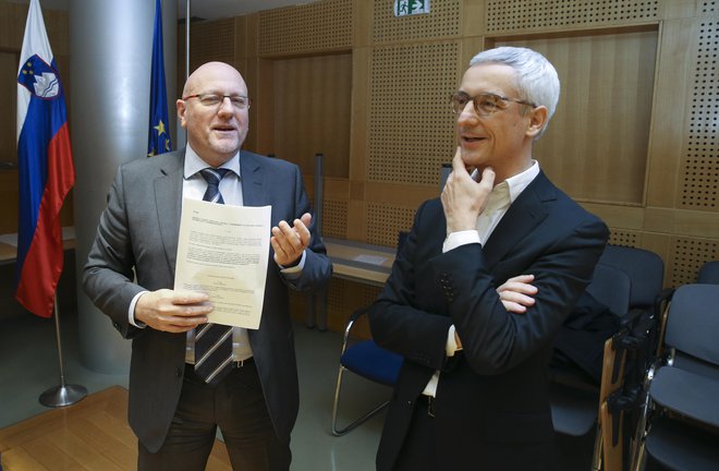 Minister za šolstvo Jernej Pikalo je po koncu pogajanj izplačilo zadržal in naročil notranjo revizijo. Foto Jože Suhadolnik