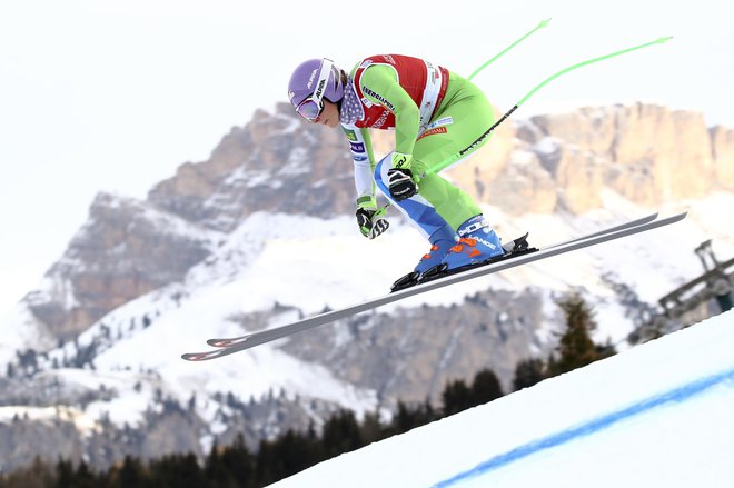 Ilka Štuhec na današnjem treningu v Val Gardeni. FOTO: AP