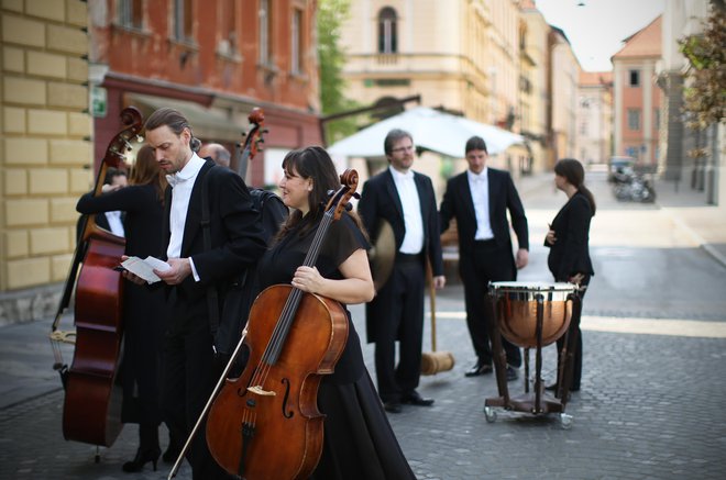 Orkester Slovenske filharmonije in Simfonični orkester RTV Slovenija sta stopila v novo sezono z novim &shy;vetrom v jadrih. Foto Jure Eržen