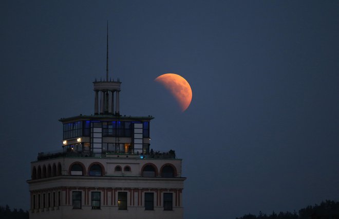 Sto let je po eni strani kratka, po drugi pa dolga doba. FOTO: Matej Družnik