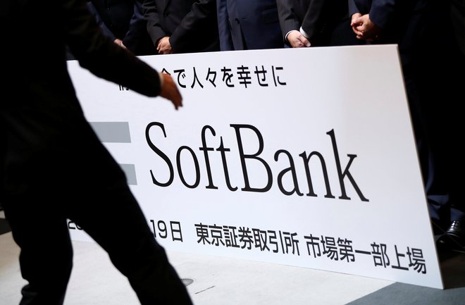 SoftBank je tretja največja telekomunikacijska družba na Japonskem. FOTO: Issei Kato/Reuters