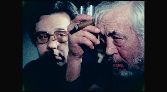 Prizor iz filma: Peter Bogdanovich in John Huston