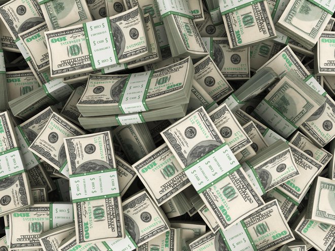 Svet se vrti na izposojenem denarju, celotni svetovni dolg narašča. Foto: Getty Images