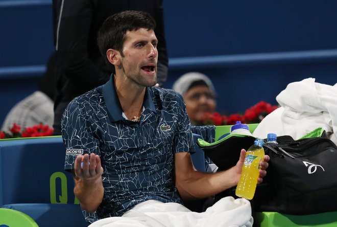 Novak Đoković ni imel razlogov za zadovoljstvo. FOTO: Ibraheem al Omari/Reuters