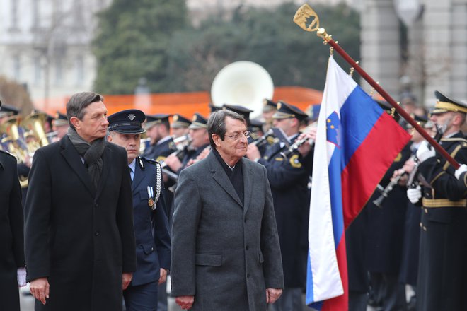 Predsednik Cipra Nikos Anastasiades in Borut Pahor. FOTO: Tomi Lombar/Delo