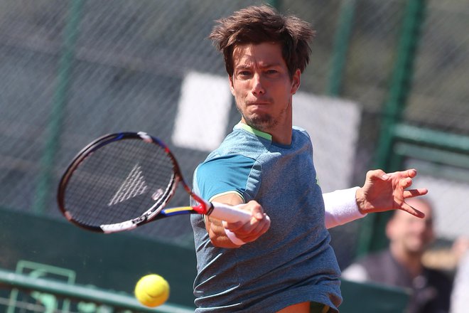 Aljaž Bedene bo v 1. kolu OP Avstralije zaigral z zvezdnikom Aleksandrom Zverevom, sicer četrtim igralcem na lestvici ATP. FOTO: Tomi Lombar/Delo