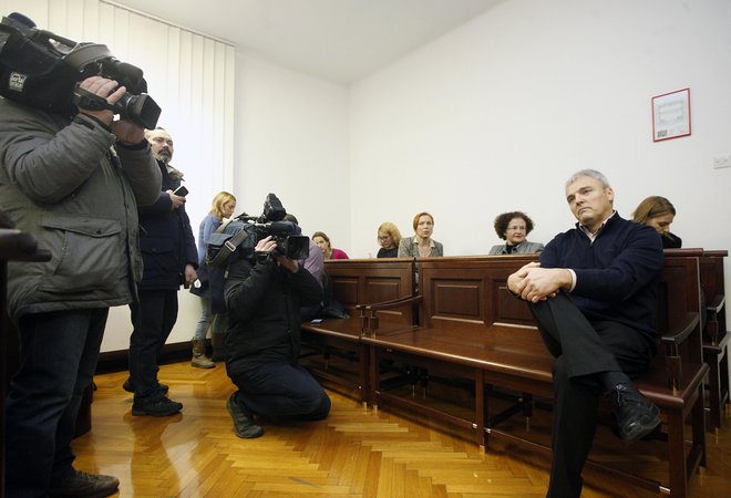 Zoper Tomaža Simoniča in soobtožene še vedno poteka kazenski postopek zaradi sporne dodelitve frekvence Tušmobilu. Foto: Mavric Pivk