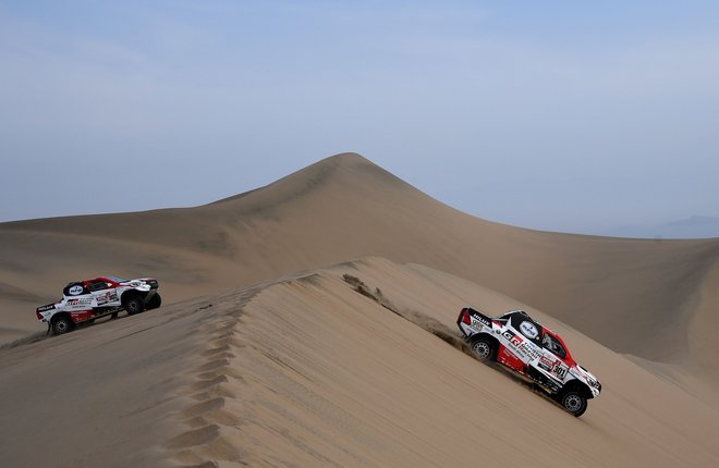 Nasser al-Attiyah je bil prehiter tudi za Sebastiena Loeba. FOTO: Franck Fife/AFP