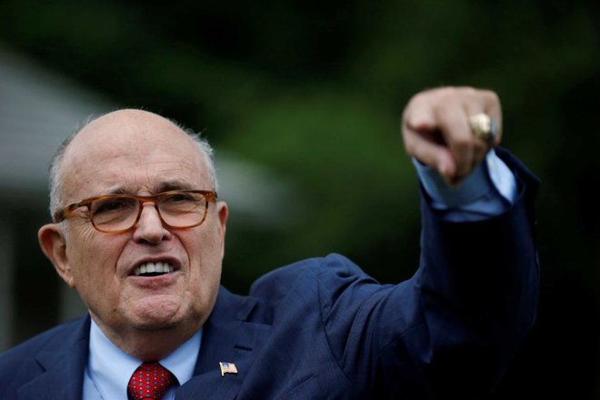 Predsednikov osebni odvetnik Rudy Giuliani je svoji stranki povzročil nove težave. FOTO: Reuters