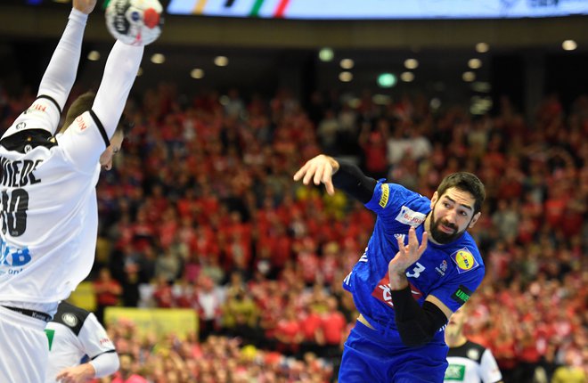 Nikola Karabatić se šele vrača po poškodbi, zato še ni v polni formi, vseeno pa je bil eden od junakov Francozov. FOTO: Reuters