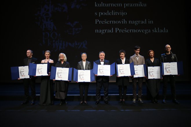 Nocoj je bil njihov večer: letošnji Prešernovi nagrajenci. FOTO: Jože Suhadolnik/Delo