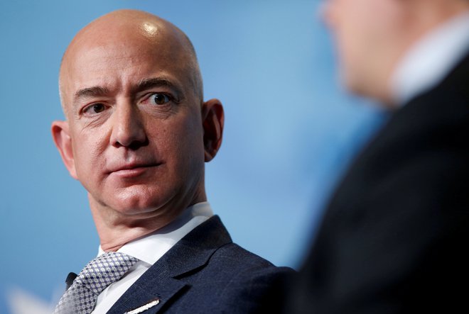 Ustanovitelj spletne trgovine Amazon Jeff Bezos FOTO: Reuters