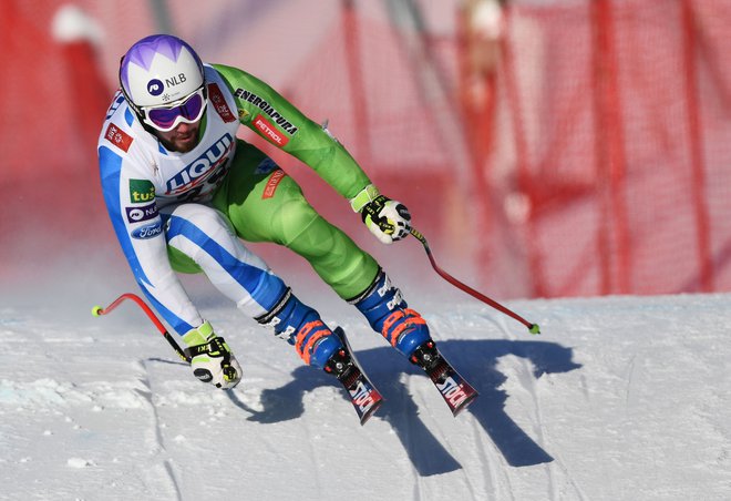 Martin Čater se je na drugem smukaškem treningu poškodoval, sezone je zanj konec. FOTO: AFP