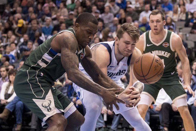 Luka Dončić je bil vnovič najboljši strelec Dallasa. FOTO: Jerome Miron/Reuters