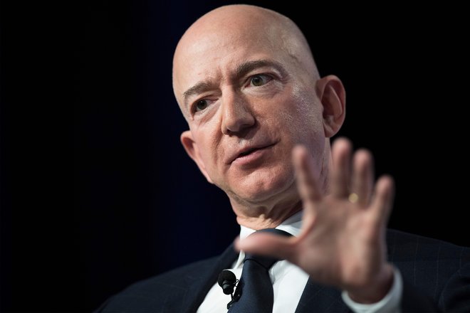 ​Bezos trdi, da so ga v uredništvu časnika prosili, če lahko objavijo&nbsp;&raquo;lažno izjavo javnosti.&laquo;FOTO: Jim Watson/Afp