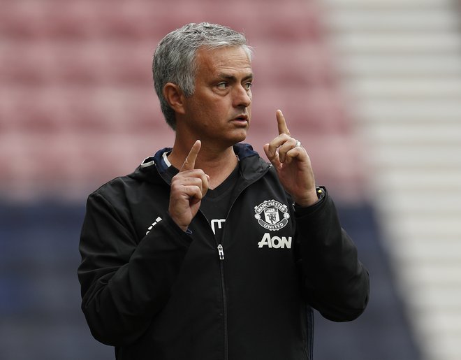 &raquo;Govoril bom o nogometu. Kaj drugega ste od mene sploh pričakovali?&laquo; je dejal Mourinho. FOTO: Lee Smith/Reuters