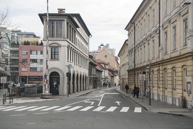 Zdajšna podoba Poljanske ceste je klavrna in tudi za turiste precej nezanimiva. Foto Uroš Hočevar