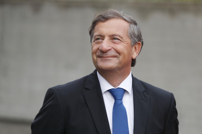 Erjavec pred dvema tednoma ni izključil možnosti, da bi se tudi sam potegoval za sedež v evropskem parlamentu. FOTO: Leon Vidic/Delo