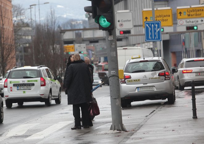 Ceste z manj prometa niso vir hrupa v Sloveniji. FOTO: Mavric Pivk/Delo