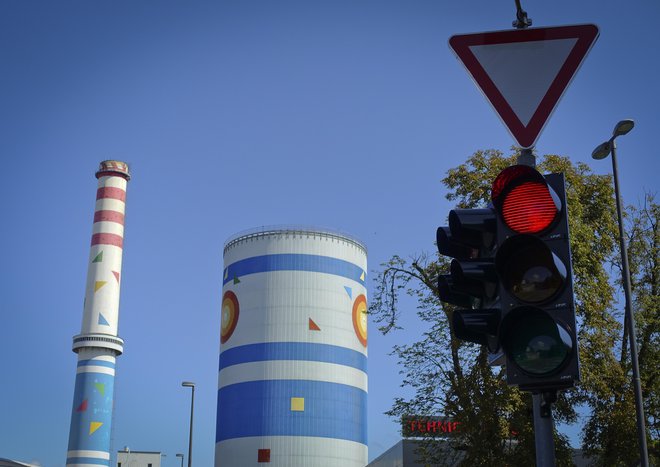 Prihodnji teden bo znano, ali bodo Grki izbrani ali pa bodo v Energetiki ponudnike iskali z novi razpisom. FOTO: Jože Suhadolnik/Delo