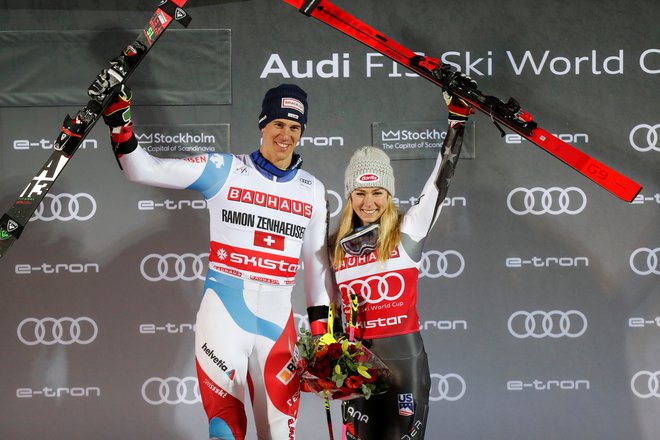 Ramon Zenhäusern in Mikaela Shiffrin sta blestela na nočni mestni tekmi v Stockholmu. FOTO: Reuters