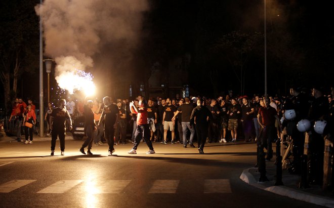 Podgorica je ponoči živahno mesto, z novo razsvetljavo bo še vedno svetlo, bodo pa manj porabili za elektriko. FOTO: Stevo Vasiljevic/Reuters