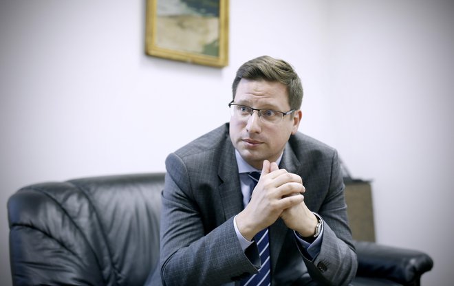 Združeno kraljestvo zapušča EU, migracijska problematika je katastrofa za evropsko komisijo; z zgodovinske perspektive je to za EU neuspešno obdobje, je prepričan Gergely Gulyás.