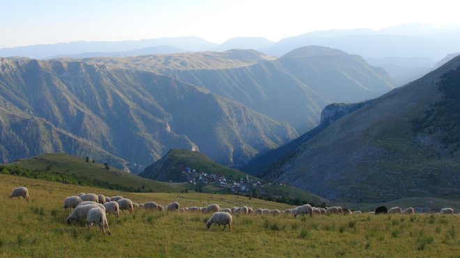 Neokrnjena narava v okolici Sarajeva pritegne mnoge turiste. FOTO: Žiga Gorišek