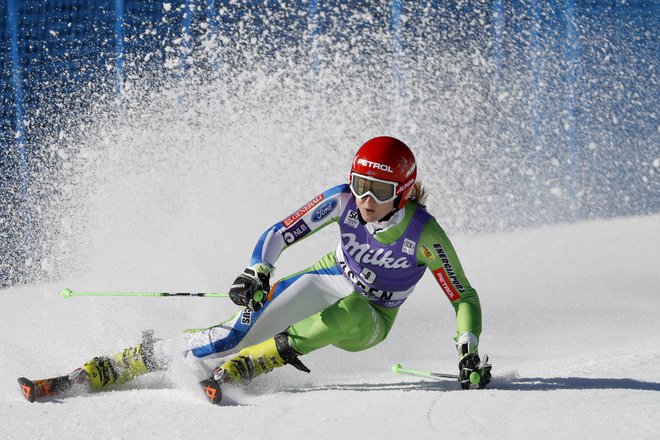 &quot;Nikoli nisem imela občutka, da bi šla v nekaj, česar ne obvladam,&quot; je poudarila najizkušenejša slovenska smučarka Ana Drev. Januarja si je strgala sprednjo križno vez v kolenu, natrgala stransko, počila sta ji oba meniskusa. FOTO: Reuters