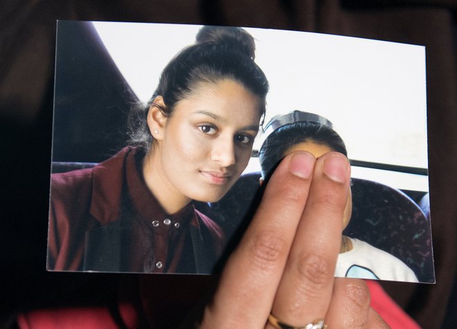 Ko je Shamime Begum pred štirimi leti kot petnajstletnica prišla v Rako, so je poročili z nizozemskim ekstremistom Yagom Riedijkom, ki se je prav tako pridružil Islamski državi. FOTO: Reuters